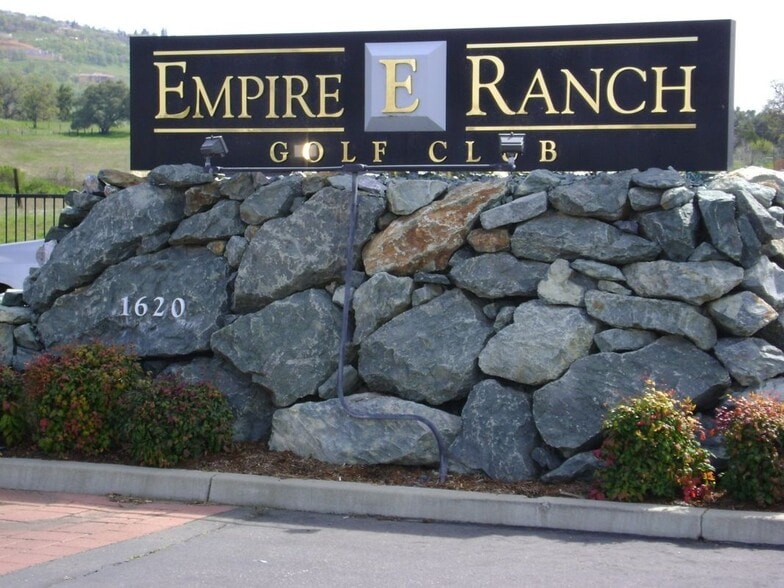 Building Photo - 1492 Berriedale Ct