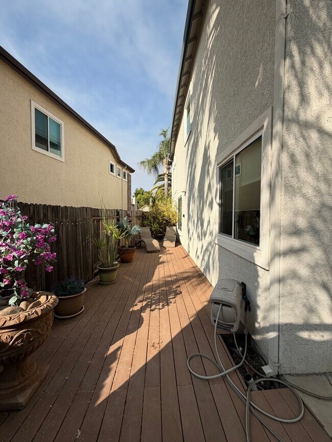 Building Photo - Spacious 5-Bedroom Rocklin Home with Private Backyard Oasis