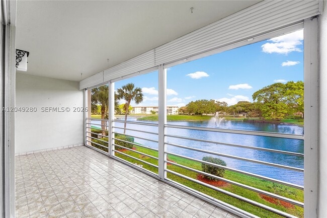 Building Photo - 4301 Martinique Cir