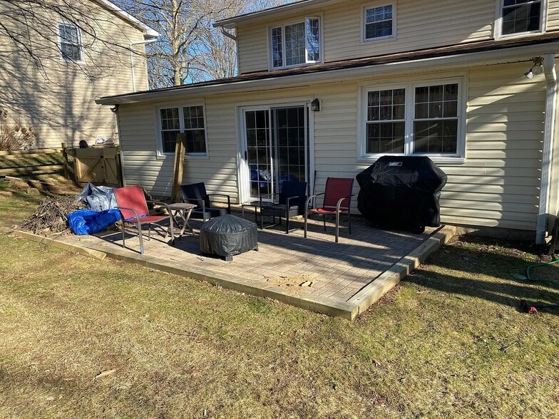 Building Photo - 5463 Watercress Pl