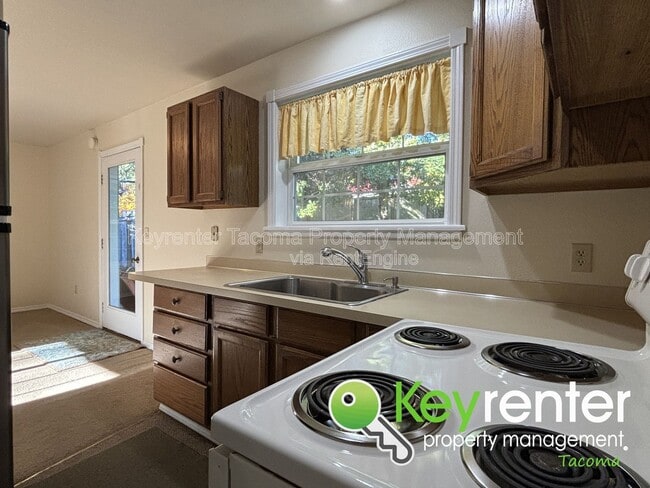 Building Photo - 1051 Paiute Trl