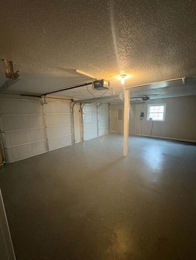 Building Photo - ?Bristol Gem: Modern 3-Bed House in Prime Bristol Location?