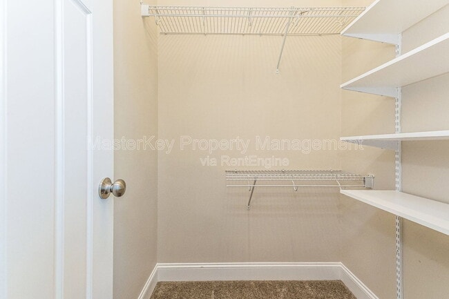 Building Photo - 2805 Piedmont River Way