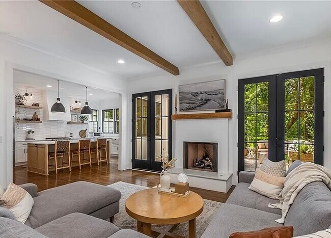 Building Photo - 2571 Temple Johnson Rd SW