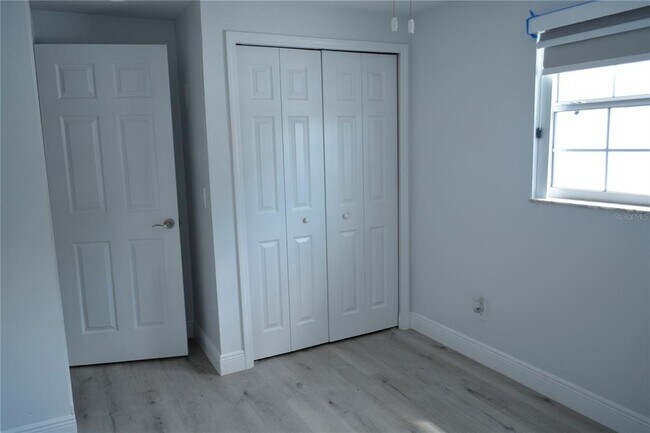 Building Photo - 8201 Donaldson Dr