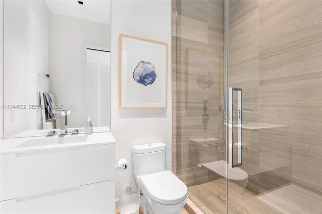 Building Photo - 4701 Meridian Ave