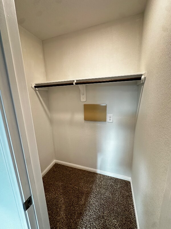 Building Photo - 22114 Regal Heights Dr
