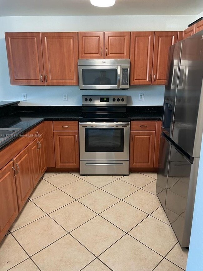 Primary Photo - 11202 NW 83rd St