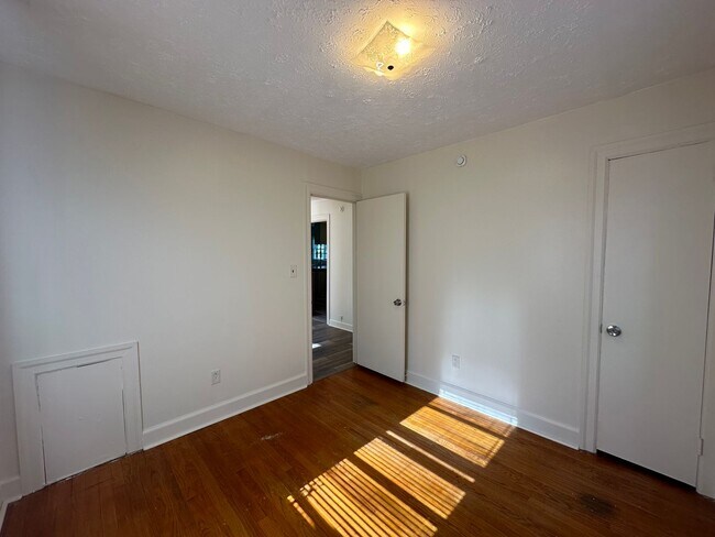 Building Photo - Ranch House with Finished Basement