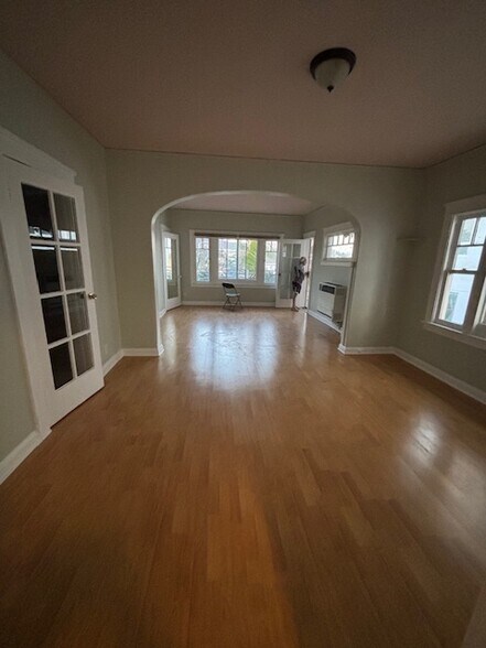 Living Room - 1723 Winona Blvd