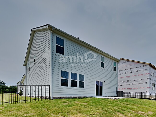 Building Photo - 1122 Amberly Wy