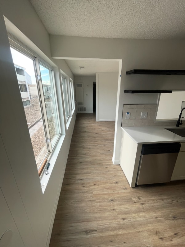 Building Photo - 10762 E Exposition Ave