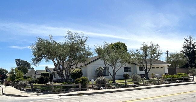Building Photo - 4301 Edenbury Dr