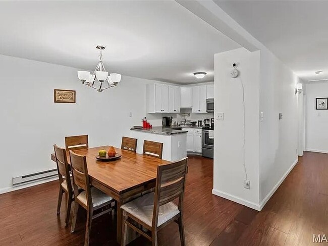 Building Photo - 7446 Sieloff Dr