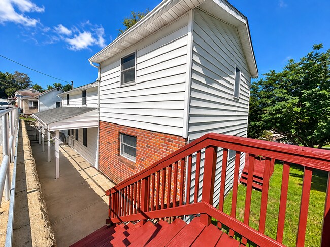 Building Photo - 10365 Lilac St