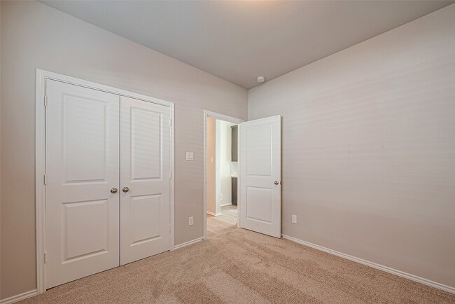 Building Photo - 32005 Towering Birch Trl