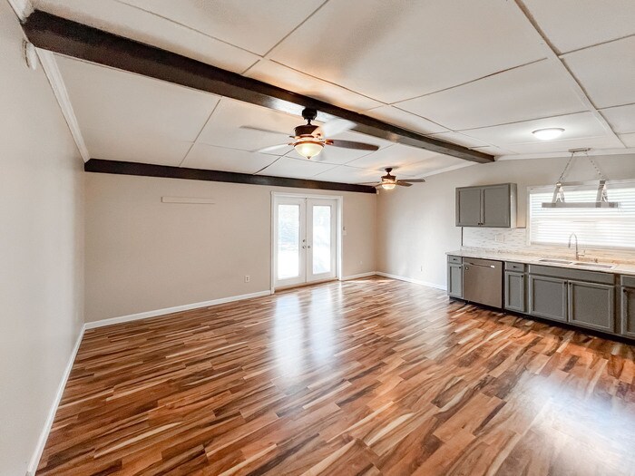 Building Photo - 7600 Pheasant Path Dr