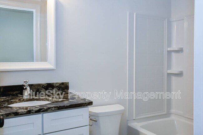 Building Photo - 249 Stribling Ave