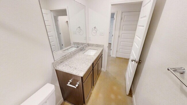 Building Photo - 907 Switchgrass Dr