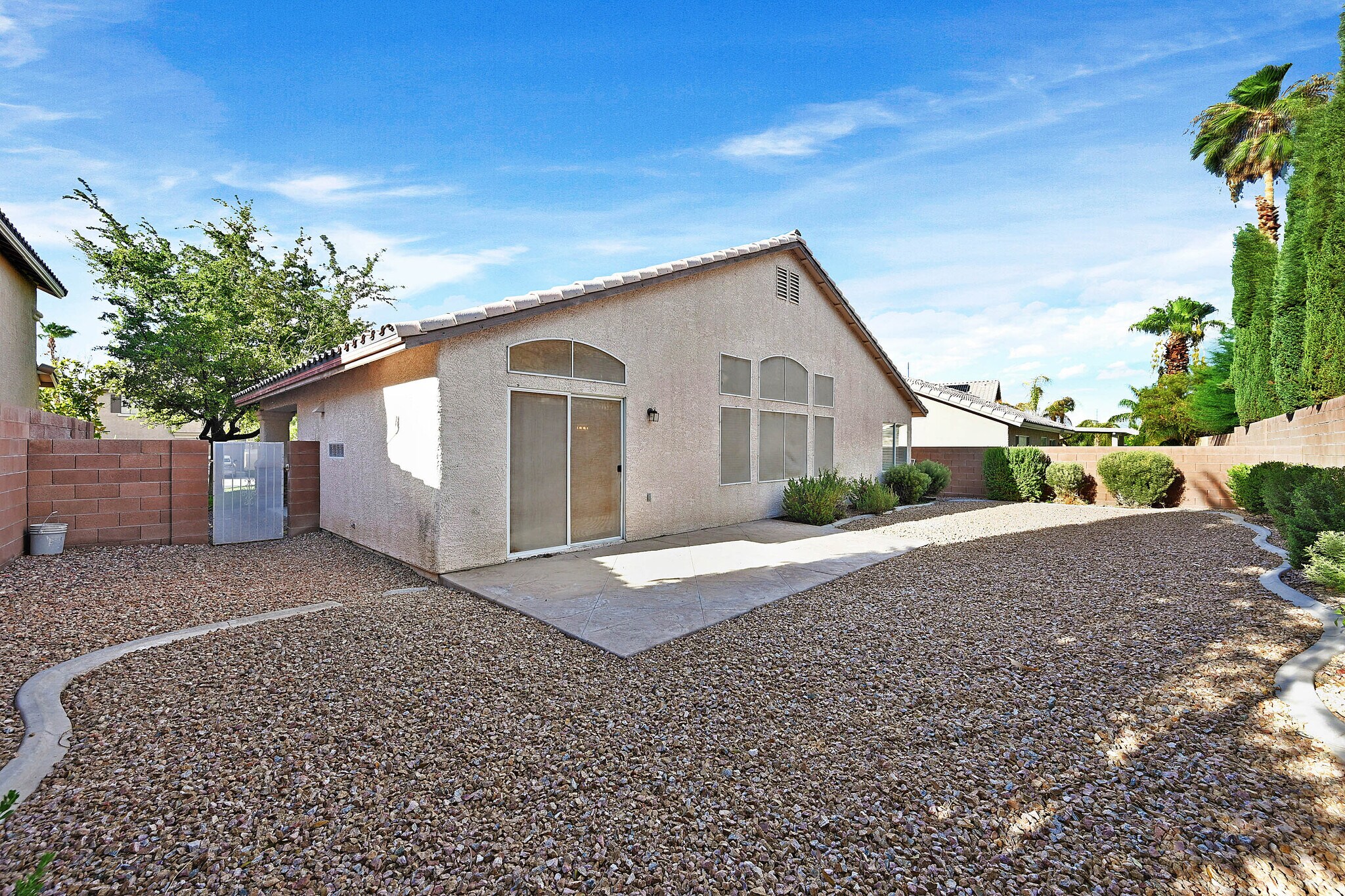 Building Photo - 2559 Misty Olive Ave