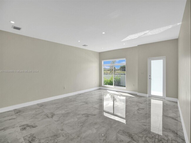 Building Photo - 14519 SW 272nd St