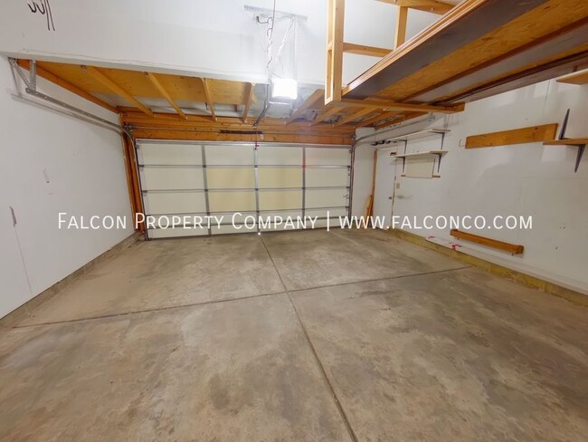 Building Photo - 2526 Elite Terrace