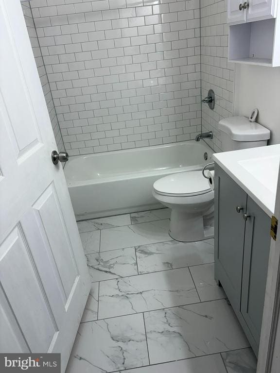 Building Photo - 109 Versailles Ct