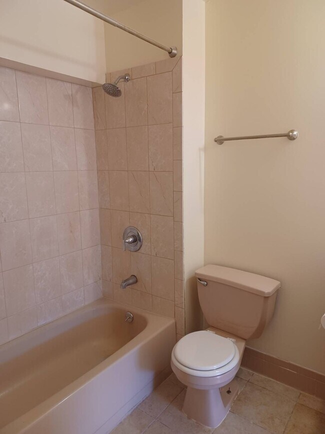 Building Photo - 156-50-156-78 78th St