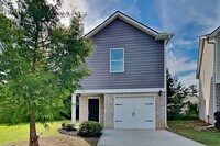 Building Photo - 1096 Benfield Ridge