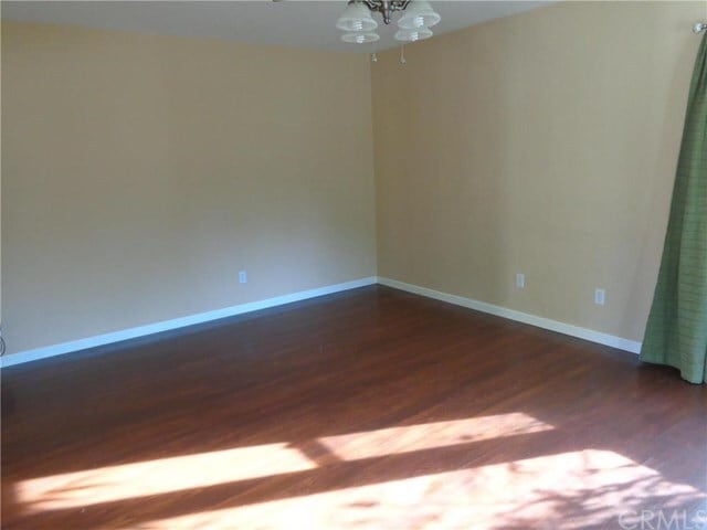 Building Photo - 464 E 6th Ave