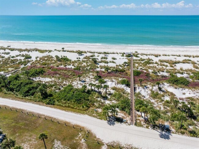 Building Photo - 9400 LITTLE GASPARILLA Is
