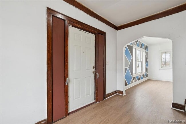 Building Photo - 5421 Toledo St