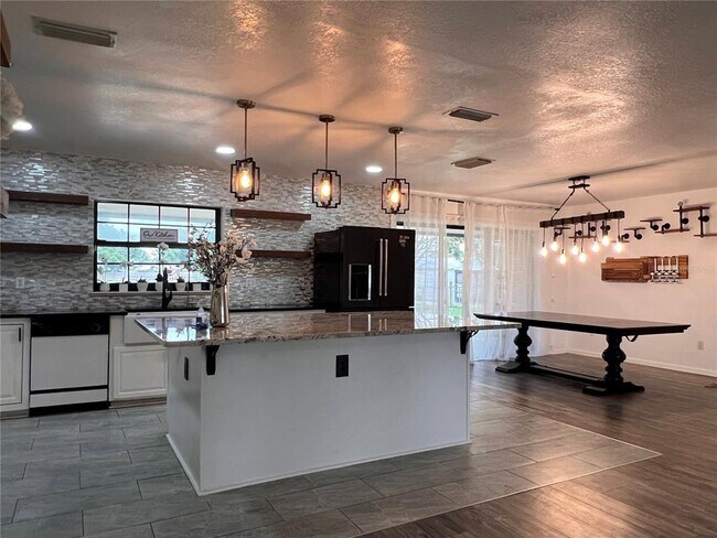 Building Photo - 4093 Lippman Rd