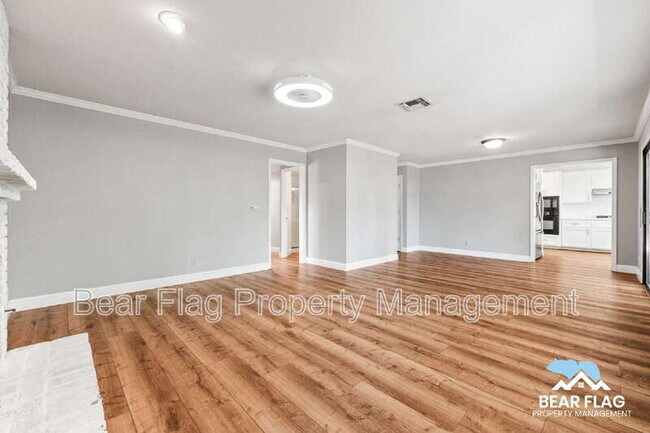 Building Photo - 1601 Wyndham Way