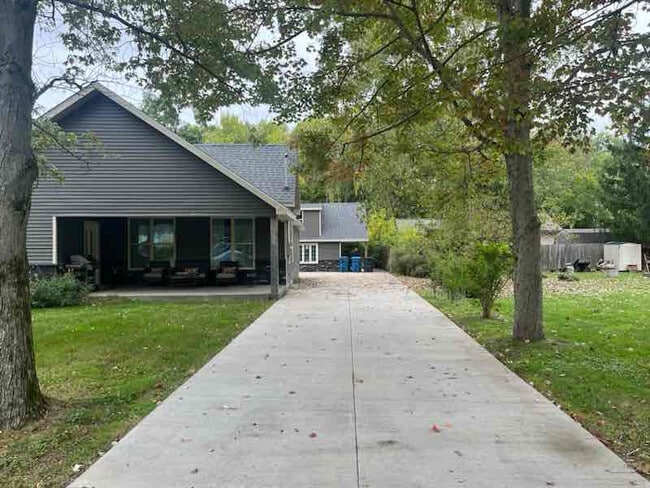 Building Photo - 578 Tuscarora Rd