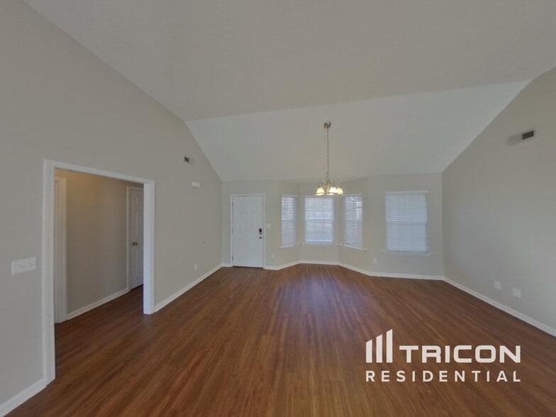 Building Photo - 3018 Barretts Ridge Dr