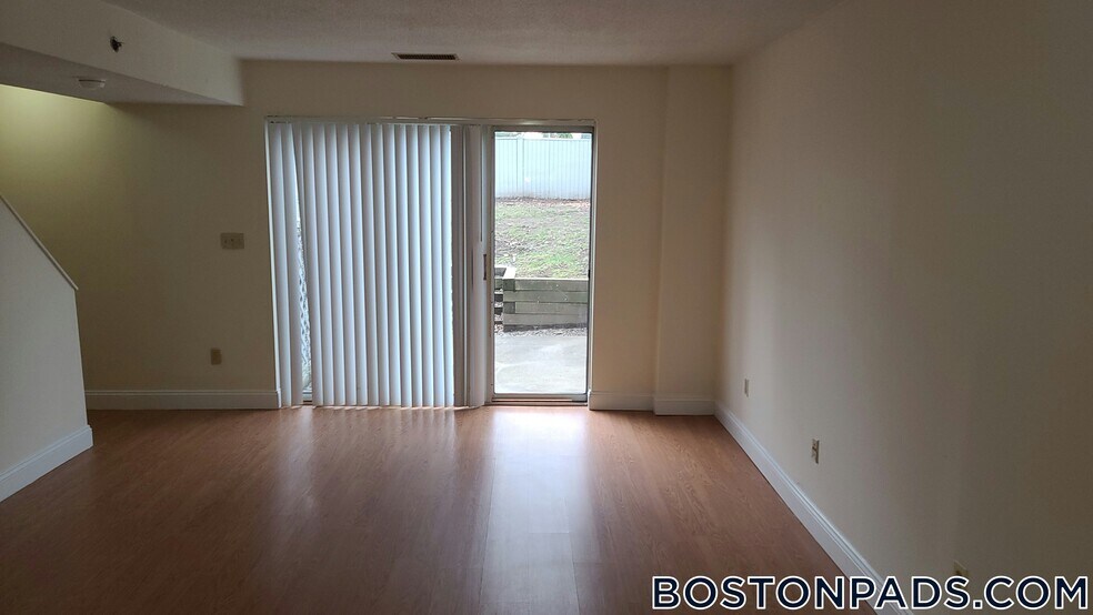 Building Photo - 148 N Beacon St