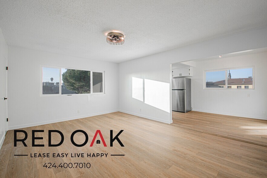 Building Photo - 1115 W 111th St