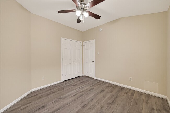 Building Photo - 5107 Moss Garden Ln
