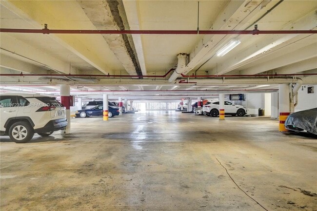 Building Photo - 1865 Brickell Ave