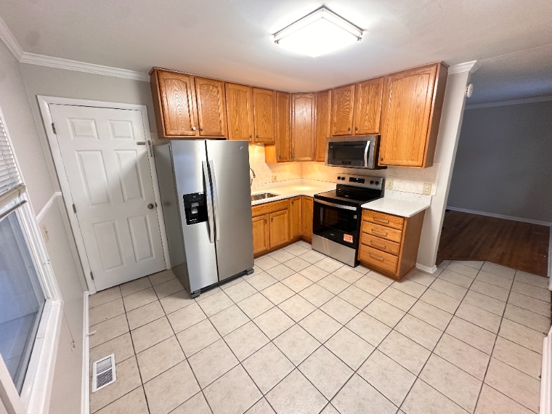 Building Photo - 241 Boston St