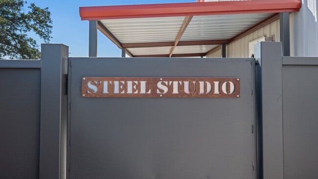 Building Photo - 6166 Imperial Loop Dr