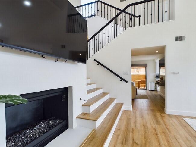 Building Photo - 2543 Caminito Muirfield
