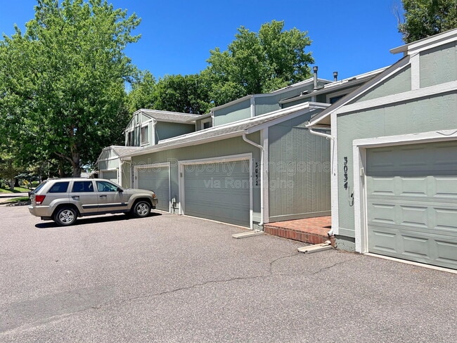 Building Photo - 3032 S Macon Cir
