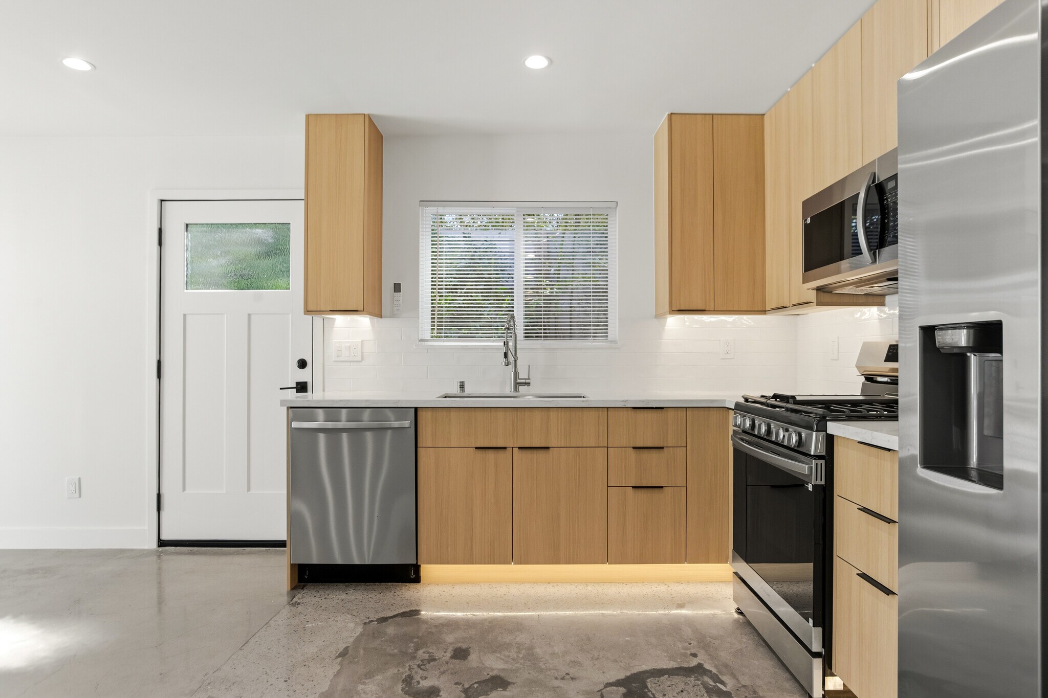 Kitchen - 7314 Fallbrook Ave