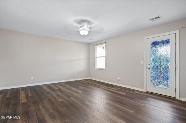 Building Photo - 7129 Long Meadow Dr