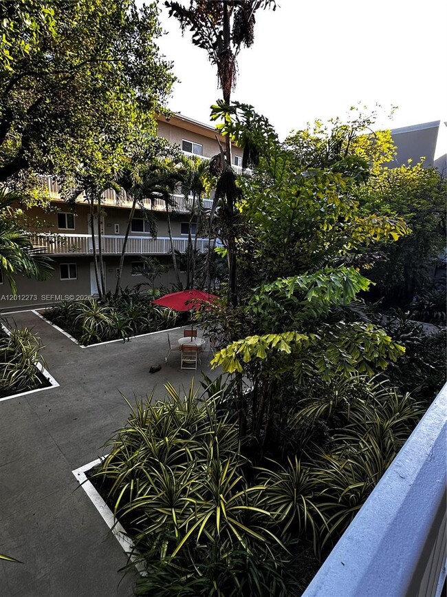 Building Photo - 7705 Camino Real