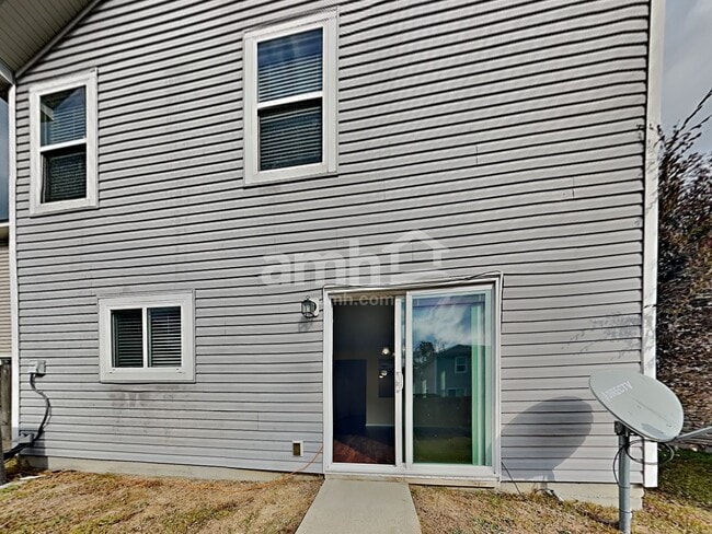 Building Photo - 8859 Arbor Glen Dr