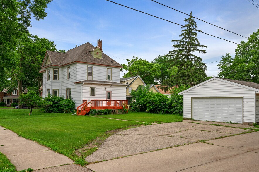 Building Photo - 1902 Kane St