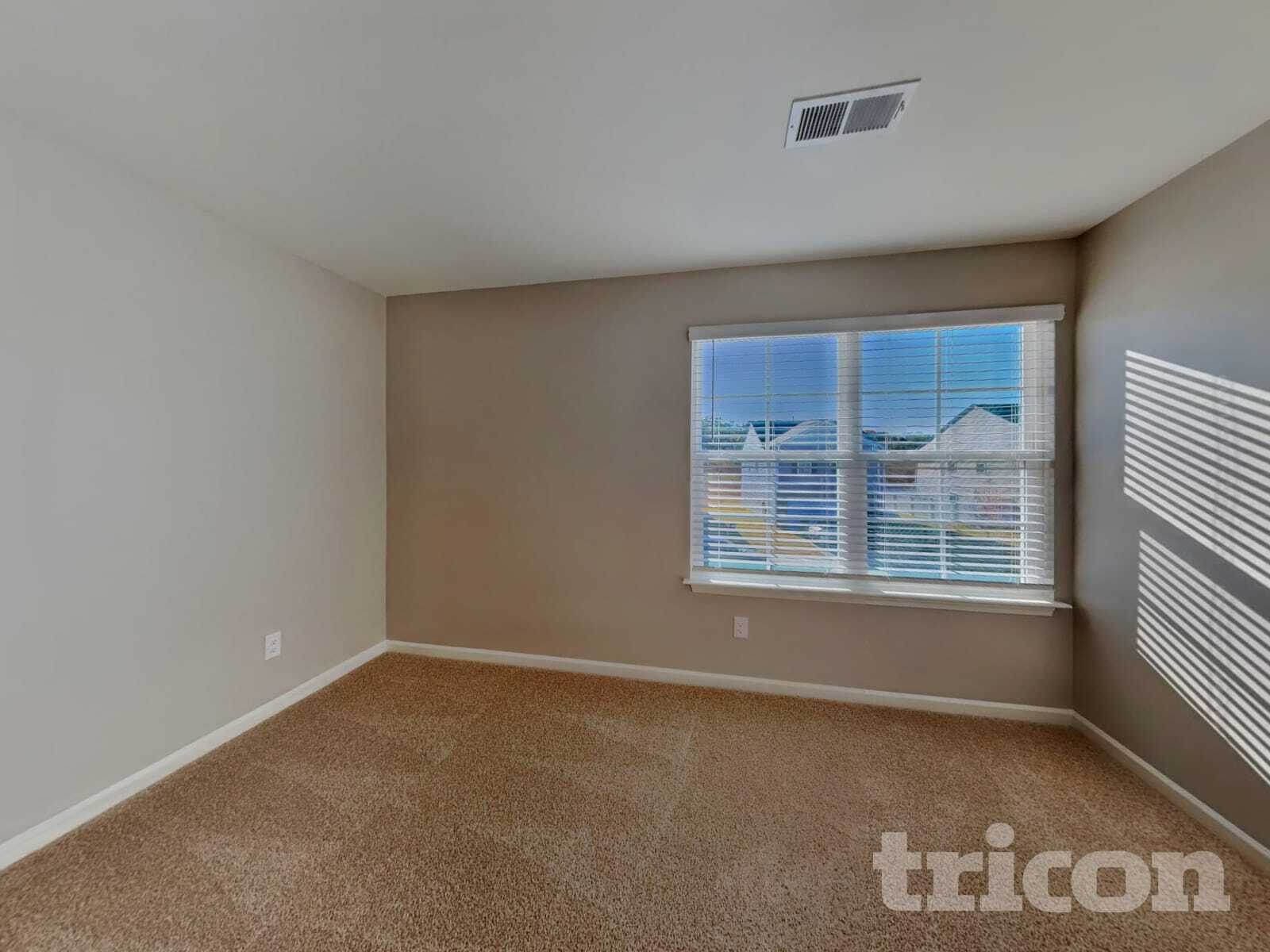 Building Photo - 5235 Ironwood Dr